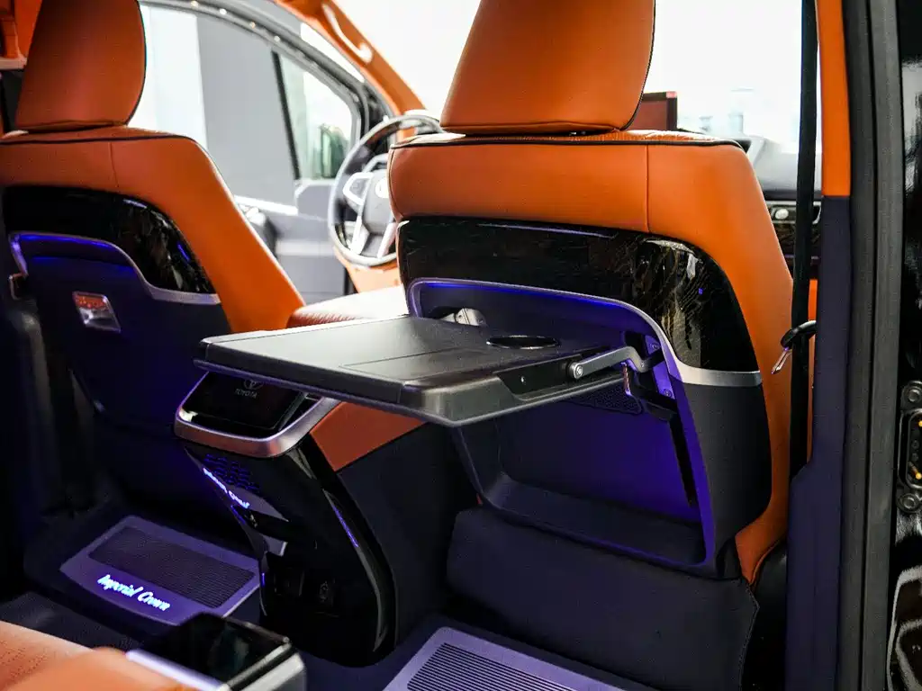 Toyota Hiace 2025 — фото 12