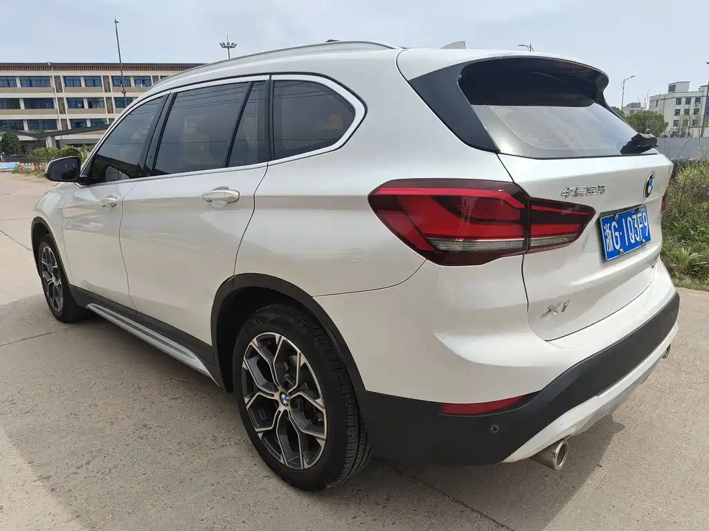 BMW X1 2020 — фото 4