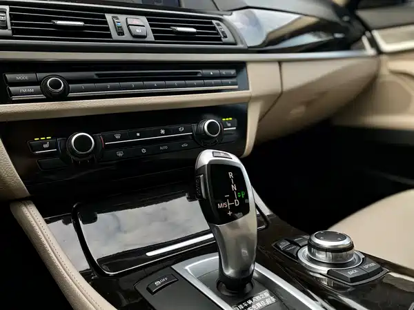 BMW 5 Series 2012