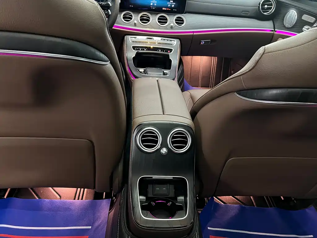 Mercedes-Benz E-Class 2021 — фото 24