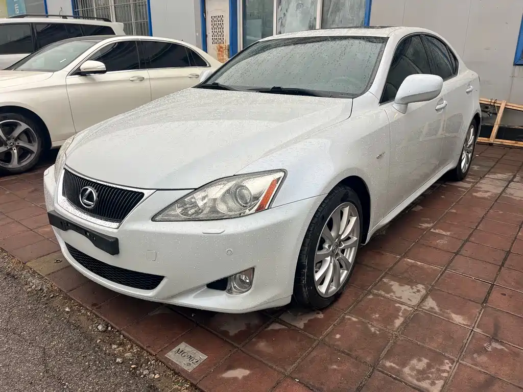 Lexus IS 2008