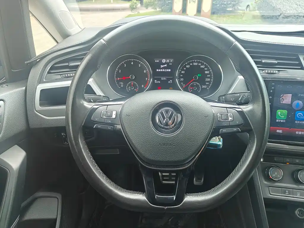 Volkswagen Touran 2019 — фото 13