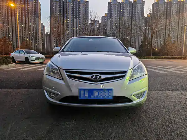 Hyundai Yuedong 2011