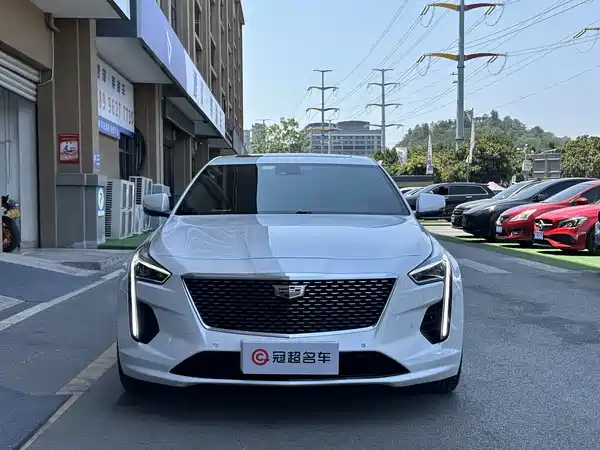 Cadillac CT6 2021