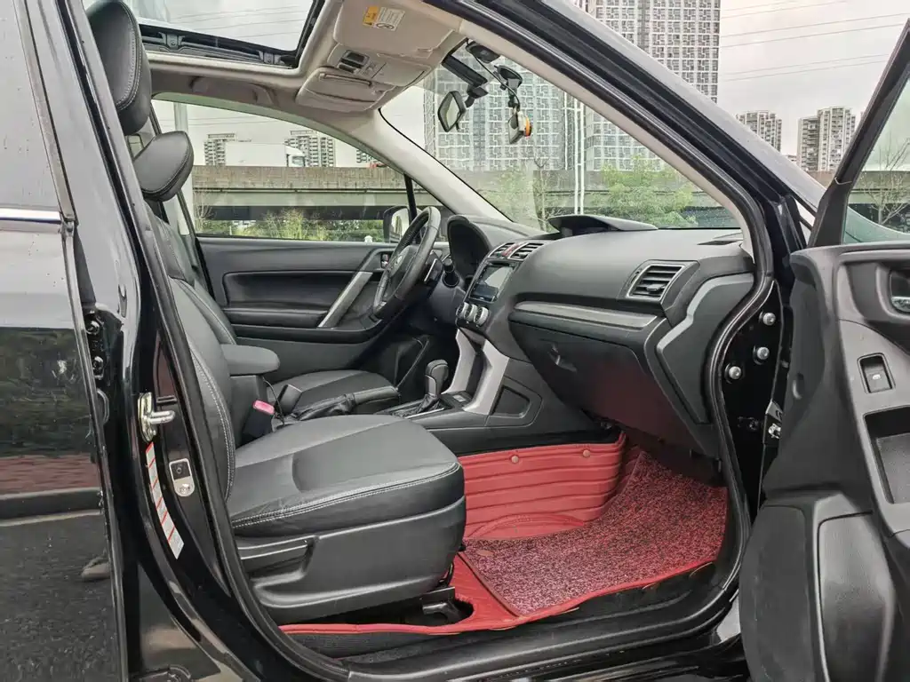 Subaru Forester 2015 — фото 9