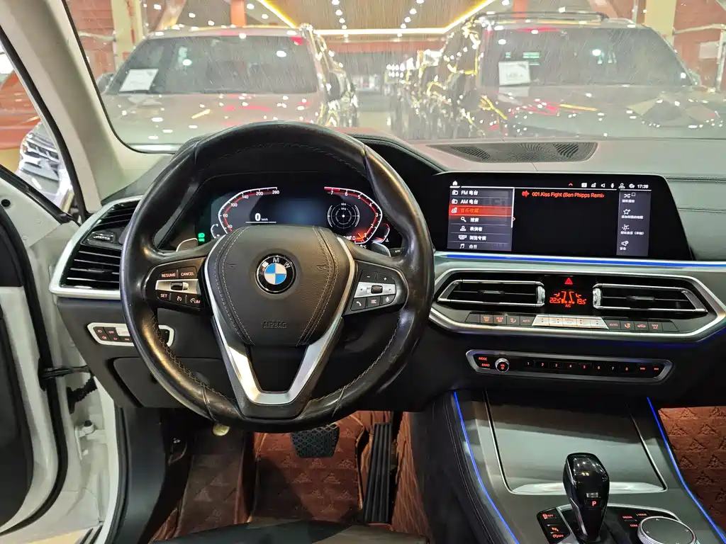 BMW X5 2020 — фото 9