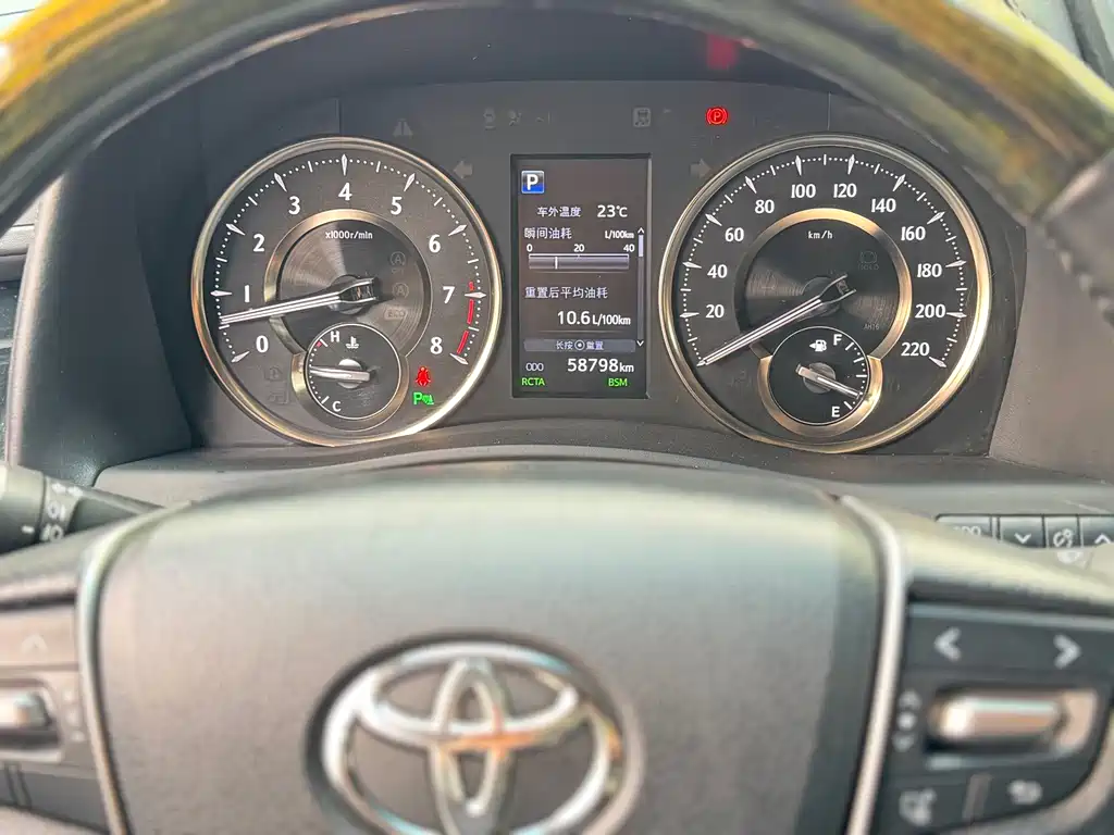 Toyota Alphard 2019 — фото 16