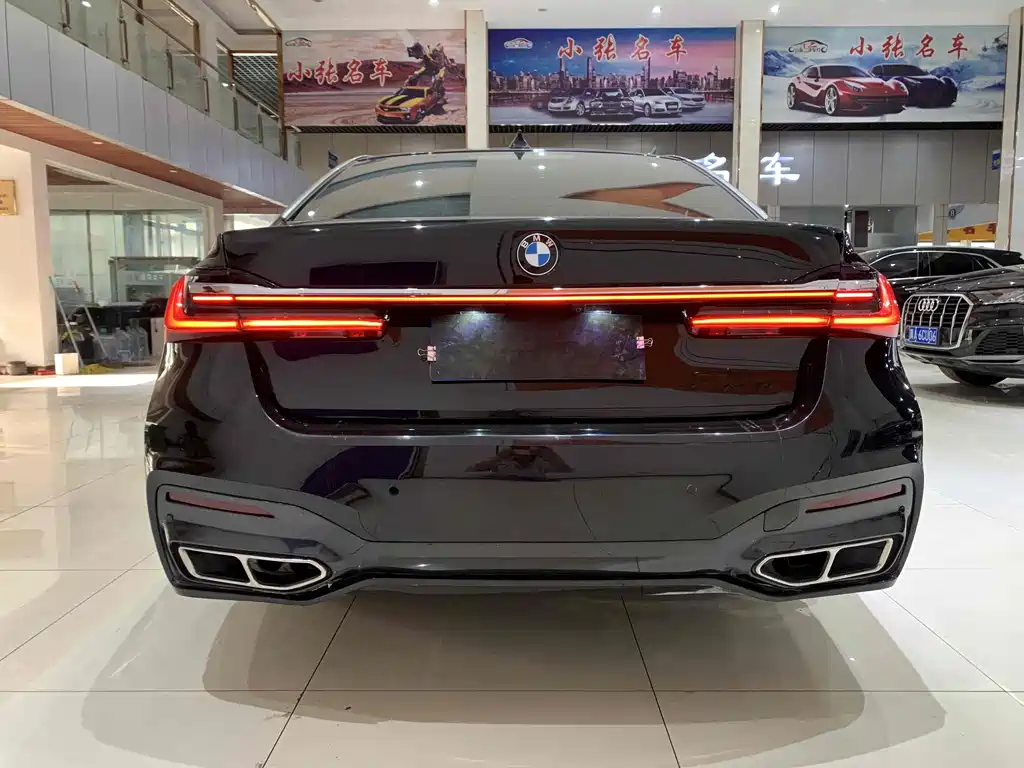 BMW 7 Series 2014 — фото 17