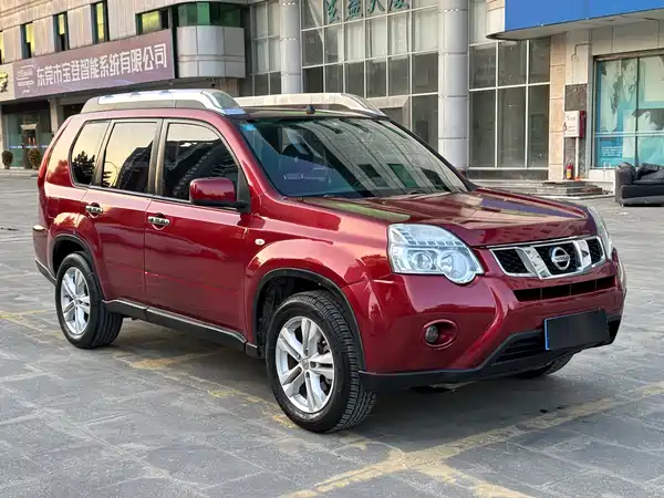 Nissan X-Trail 2012