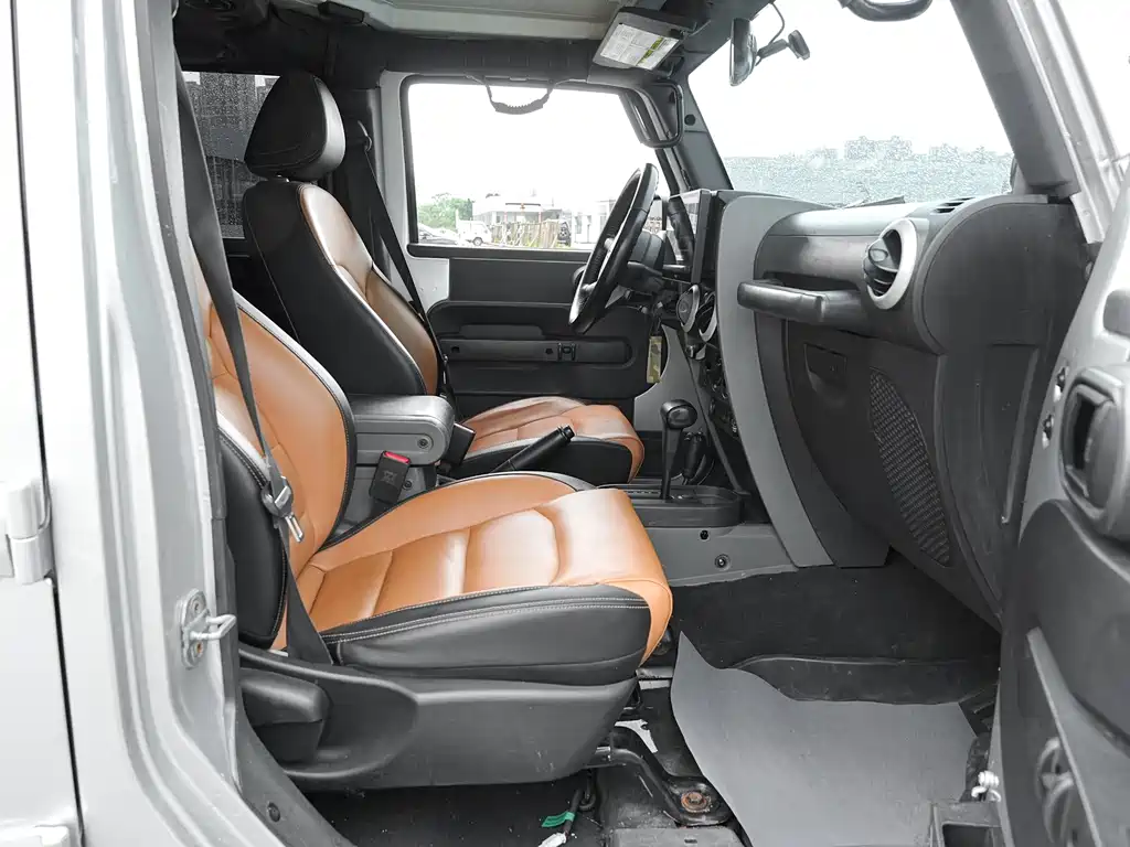 Jeep Wrangler 2008 — фото 18