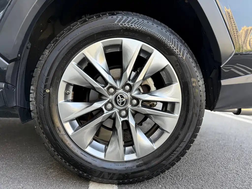 Toyota Wildlander 2021 — фото 13