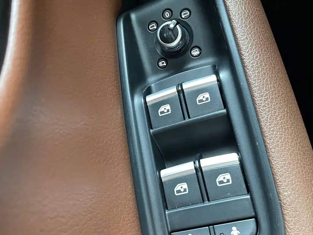 Audi Q7 2016 — фото 26