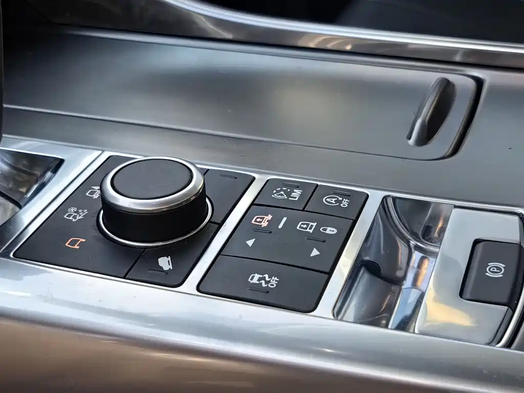Land Rover Range Rover Sport 2017 — фото 13