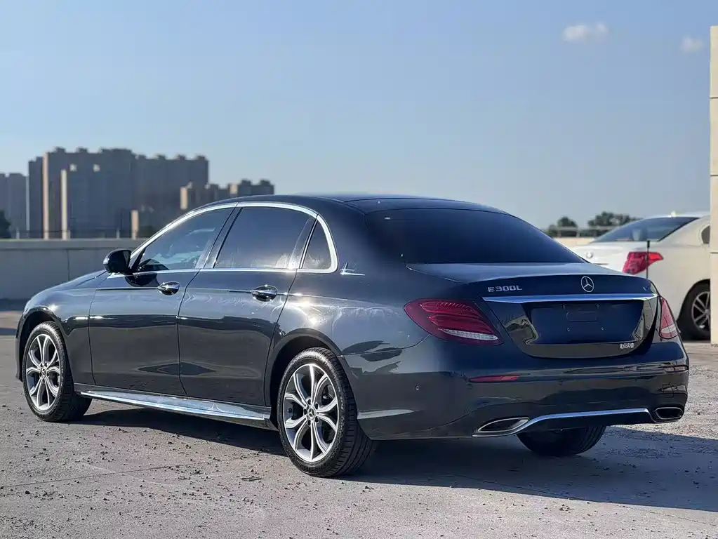 Mercedes-Benz E-Class 2020 — фото 14