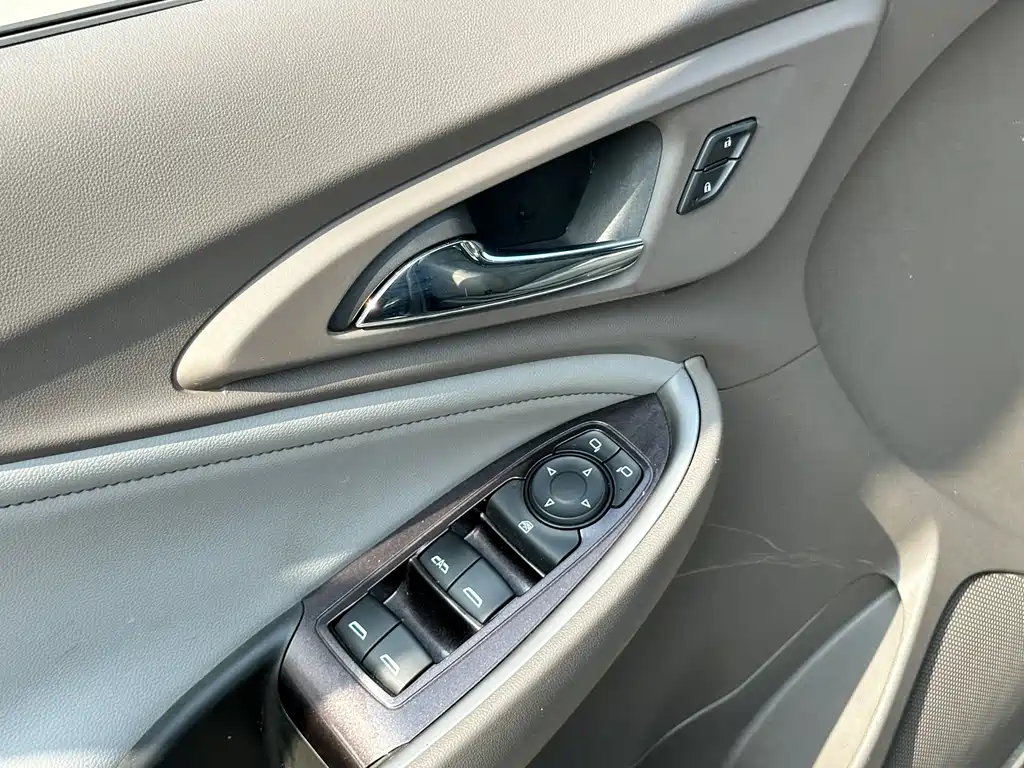 Chevrolet Malibu XL 2018 — фото 24