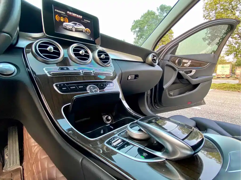Mercedes-Benz C-Class 2016