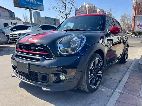 MINI JCW COUNTRYMAN 2013