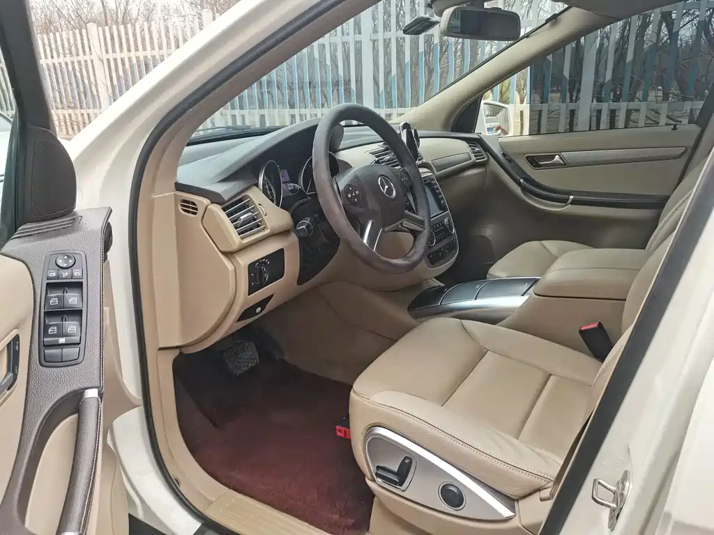 Mercedes-Benz R-Class 2014 — фото 19