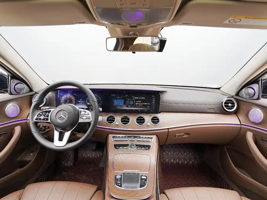 Mercedes-Benz E-Class 2017 — фото 13