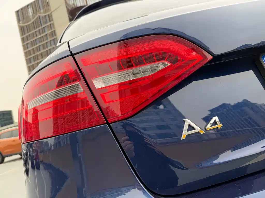 Audi A4 2016 — фото 10