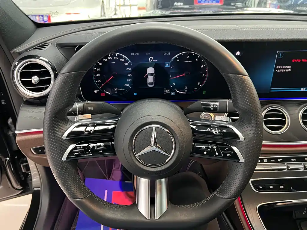 Mercedes-Benz E-Class 2021 — фото 14