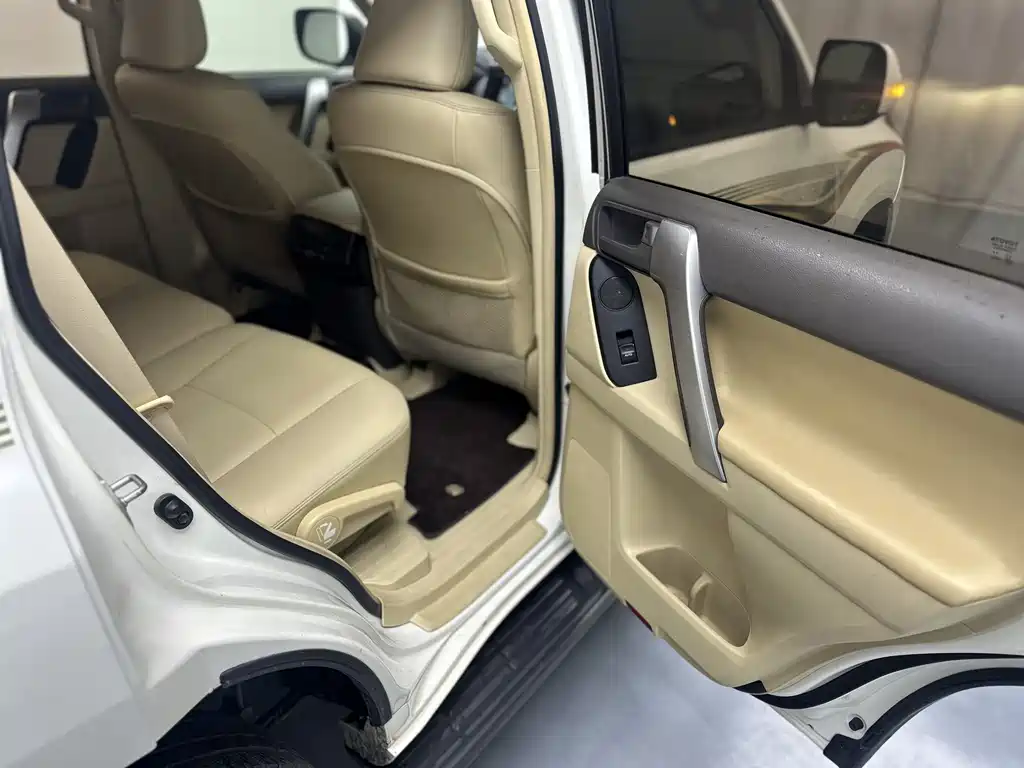 Toyota Prado 2017 — фото 14