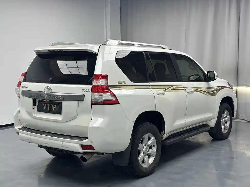 Toyota Prado 2017 — фото 16