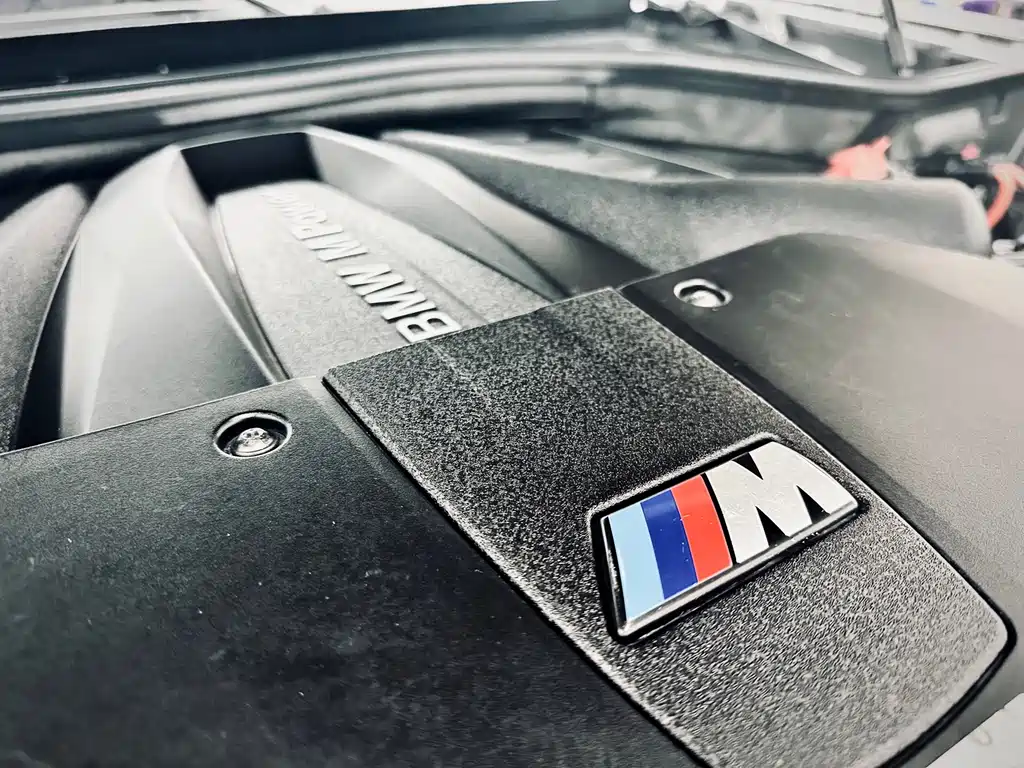 BMW X5 M 2015 — фото 26