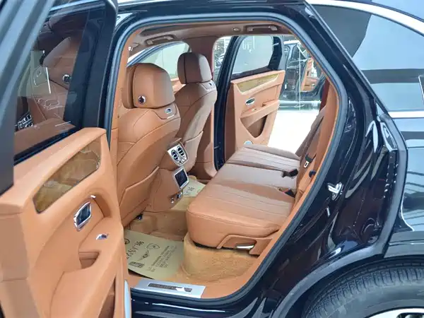 Bentley Bentayga 2022
