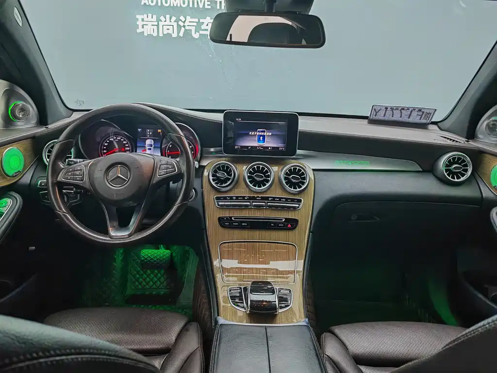 Mercedes-Benz GLC Coupe 2018 — фото 23