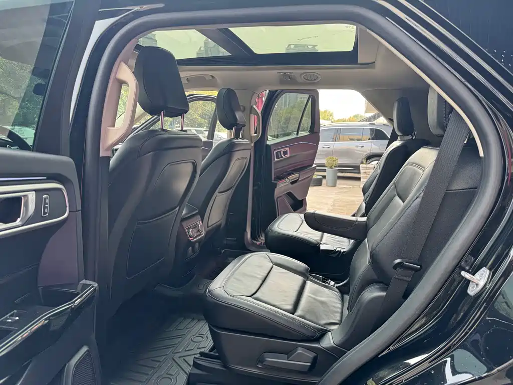 Ford Explorer 2020 — фото 13