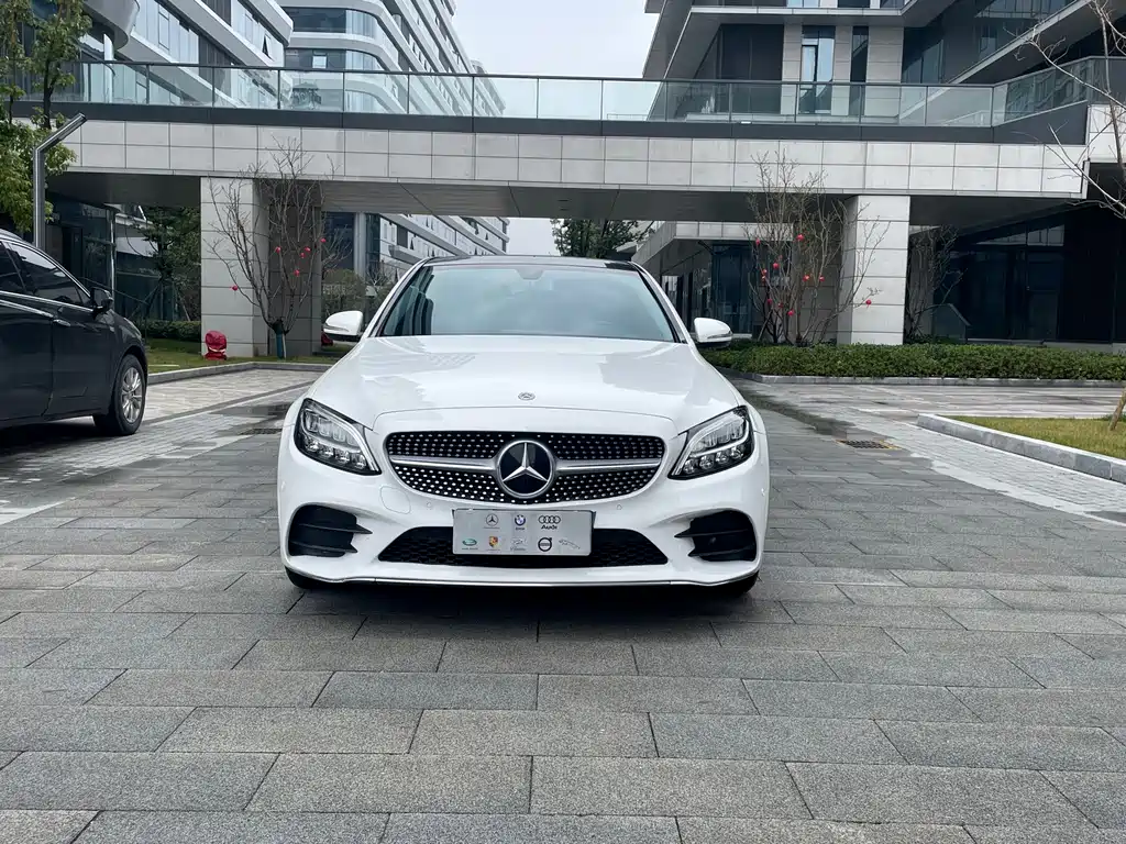 Mercedes-Benz C-Class 2019 — фото 2