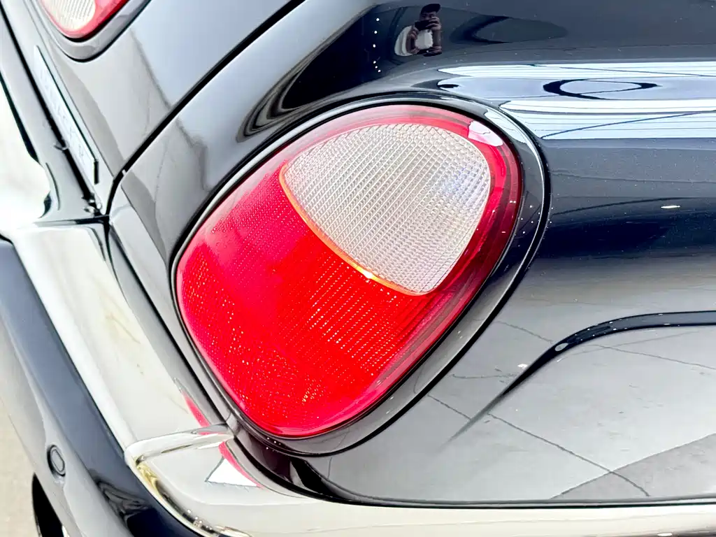 Bentley Elegance 2005 — фото 13