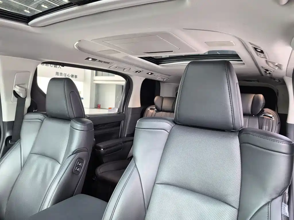 Toyota Vellfire 2020 — фото 7
