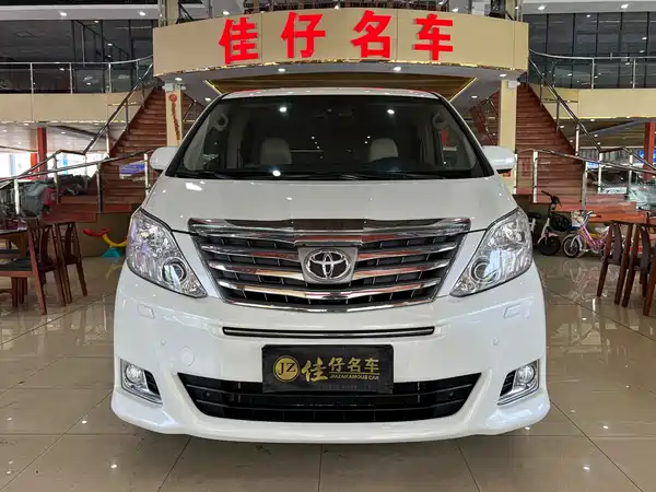 Toyota Alphard 2012