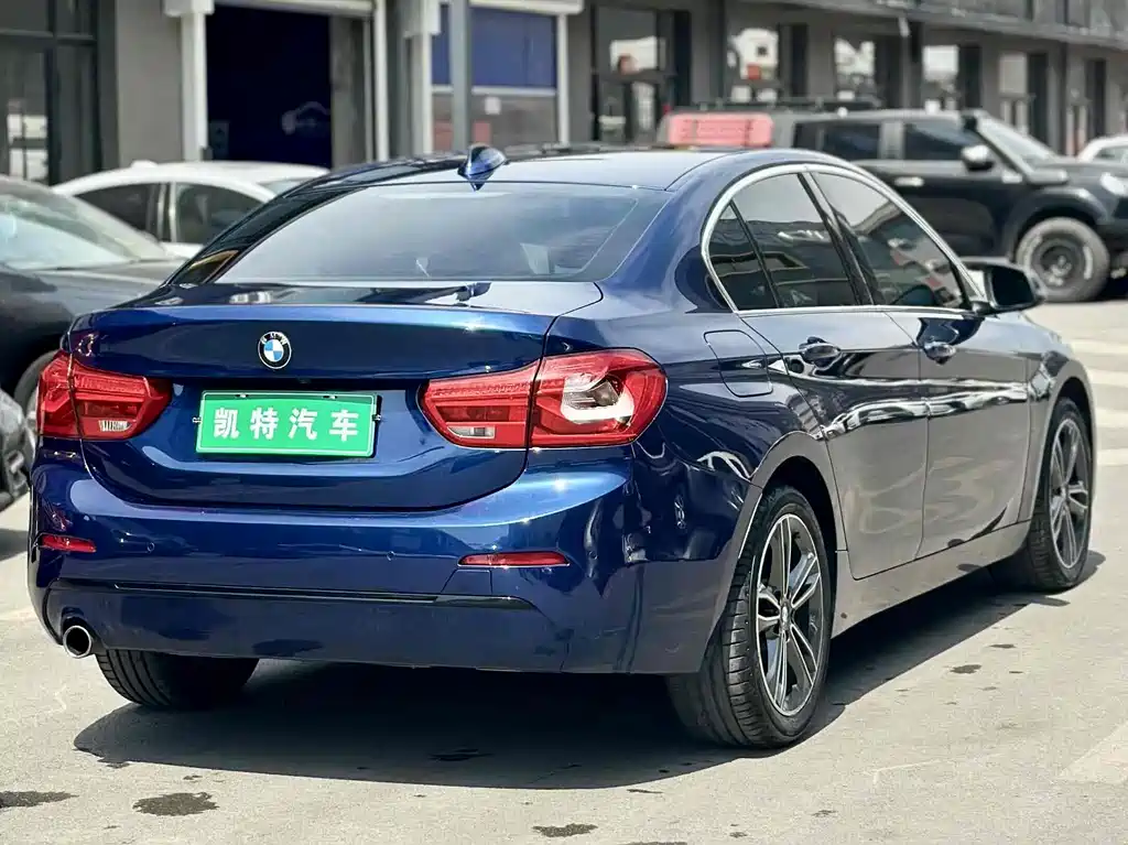 BMW 1 Series 2019 — фото 3