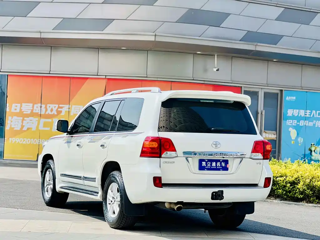 Toyota Land Cruiser 2015