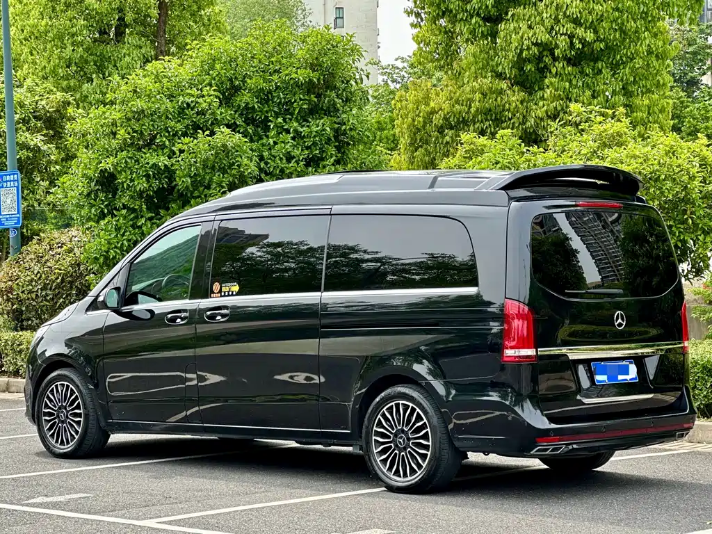 Mercedes-Benz V-Class 2019 — фото 9