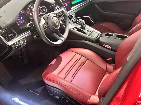 Porsche Panamera 2023