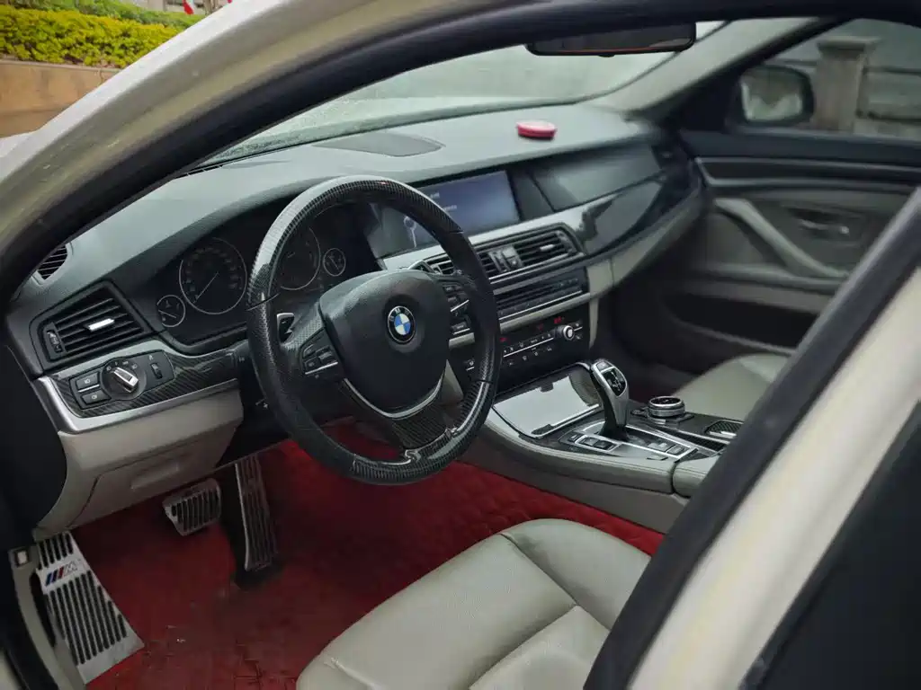 BMW 5 Series 2013 — фото 12