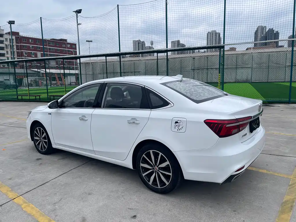 Roewe i6 Classic 2018 — фото 5