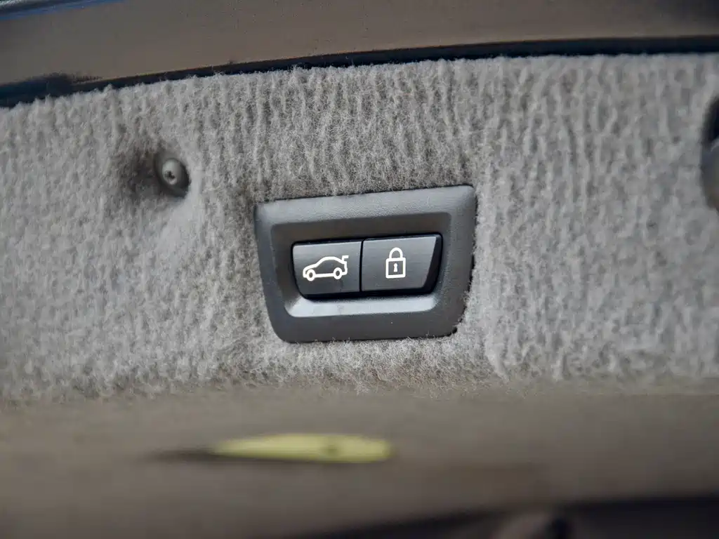 BMW 7 Series 2015 — фото 29