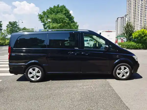 Mercedes-Benz Viano 2013