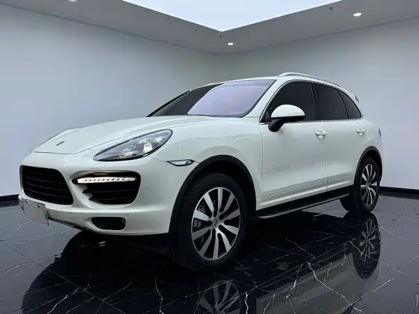 Porsche Cayenne 2011