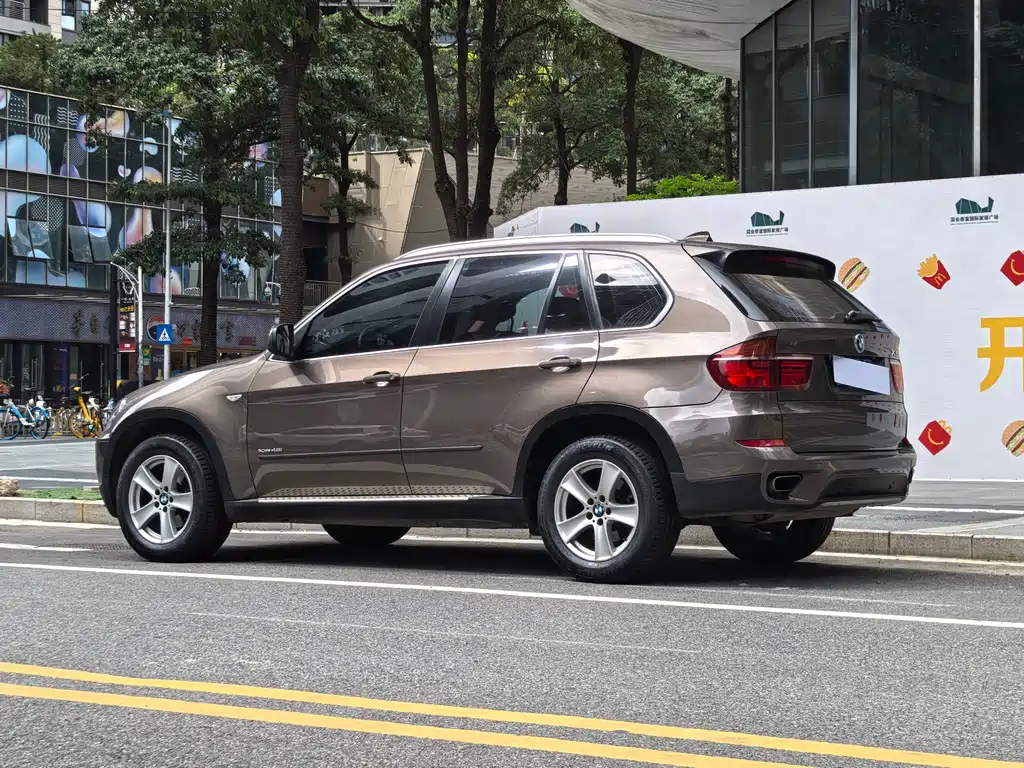 BMW X5 2011 — фото 17