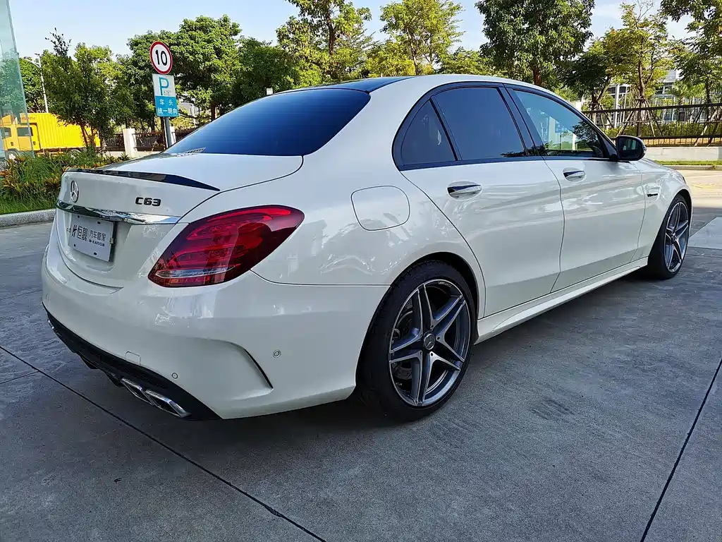Mercedes-Benz C-Class AMG 2020 — фото 16