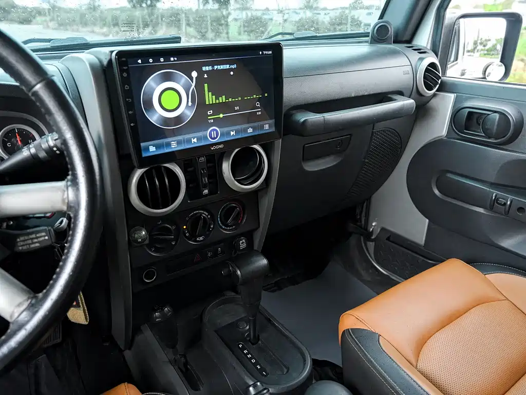 Jeep Wrangler 2008 — фото 27