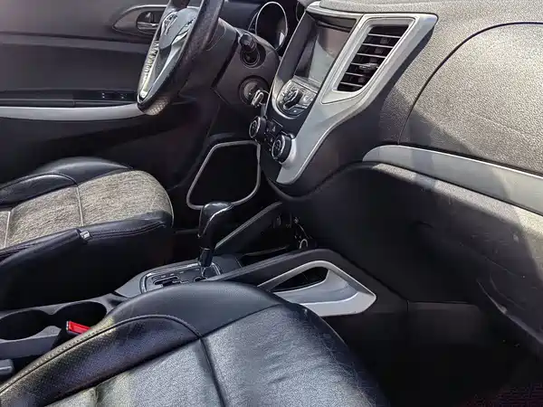 Changan CS35 2015