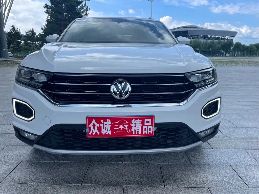 Volkswagen T-Roc 2019 — фото 2