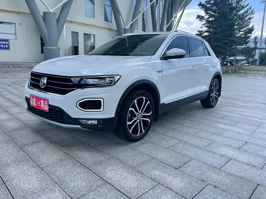 Volkswagen T-Roc 2019 — фото 1